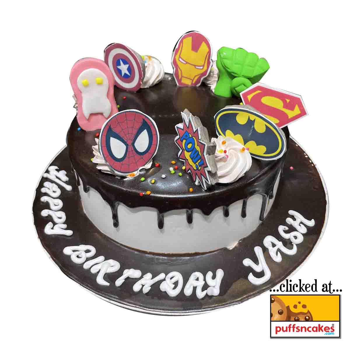 (890) Avengers Superhero Theme Semi Fondant Cake